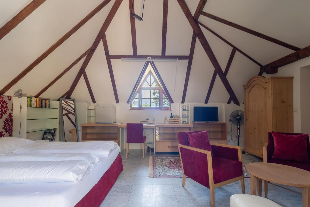 Schloss-Castel Pienzenau - Guestrooms & Apartments - B&B-Hotel & Restaurant Merano Exterior photo