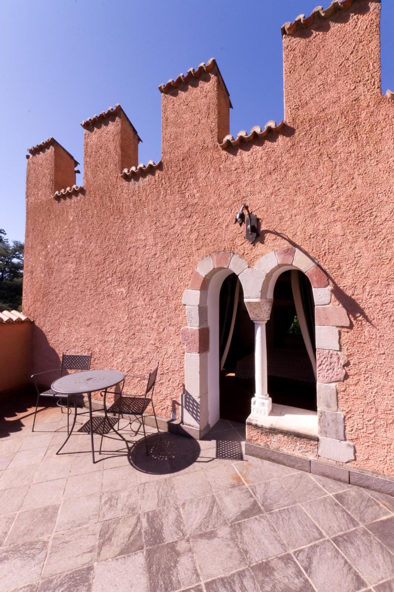 Schloss-Castel Pienzenau - Guestrooms & Apartments - B&B-Hotel & Restaurant Merano Exterior photo
